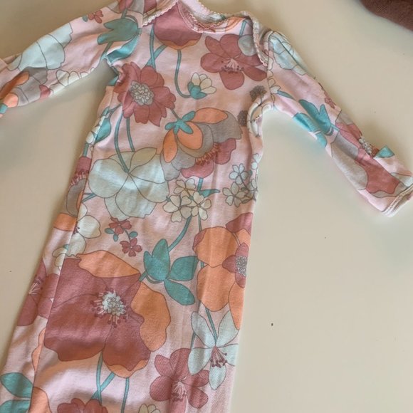 NWOT! 2 Pack Carter's Preemie Sleep Gowns - Picture 2 of 8